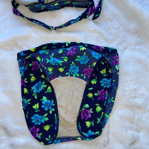 Vintage floral print bikini Triangle style top and high waisted bottoms - Picture 3 of 5